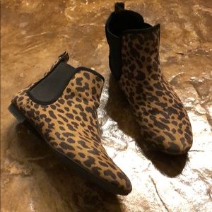 Spotted Leopard Old Navy Chelsea Booties